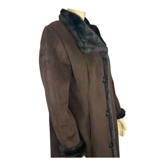 Vintage Jones New York's luxe style trimmed, faux fur long brown coat size large - Picture 10 of 17